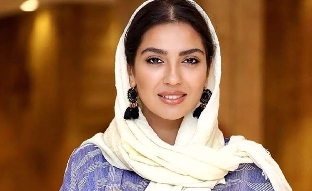 بیوگرافی مونا کرمی همسر سپند امیرسلیمانی : زندگی شخصی و علاقه مندی ها مونا کرمی و همسرش و فرزندش