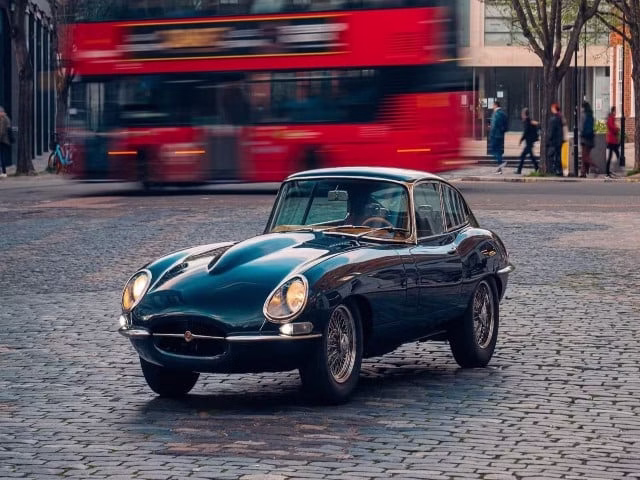 جگوار E-Type کوپه (1961-1974)