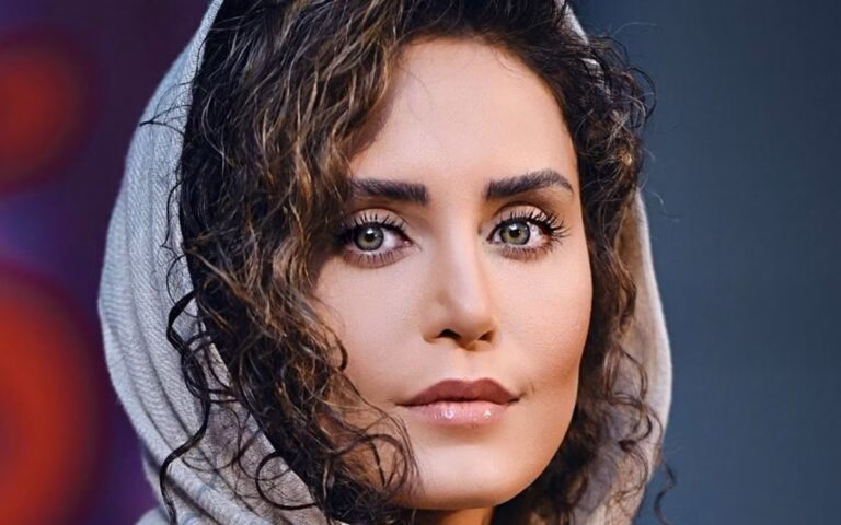 بیوگرافی الناز شاکردوست
