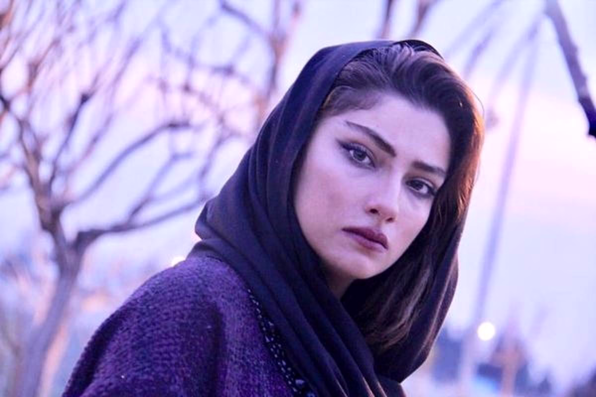 بیوگرافی محیا دهقانی : زندگی ، فعالیتها و مسیر هنری محیادهقانی
