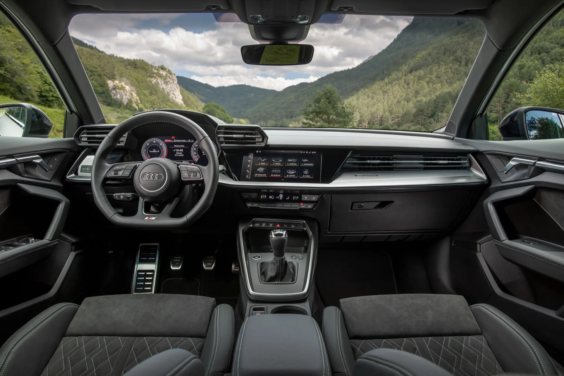 Audi_A3_Sportback_Interiores_1