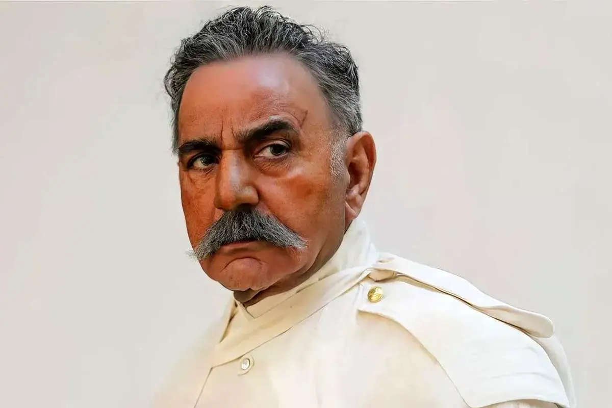 پرویز+پرستویی (1)