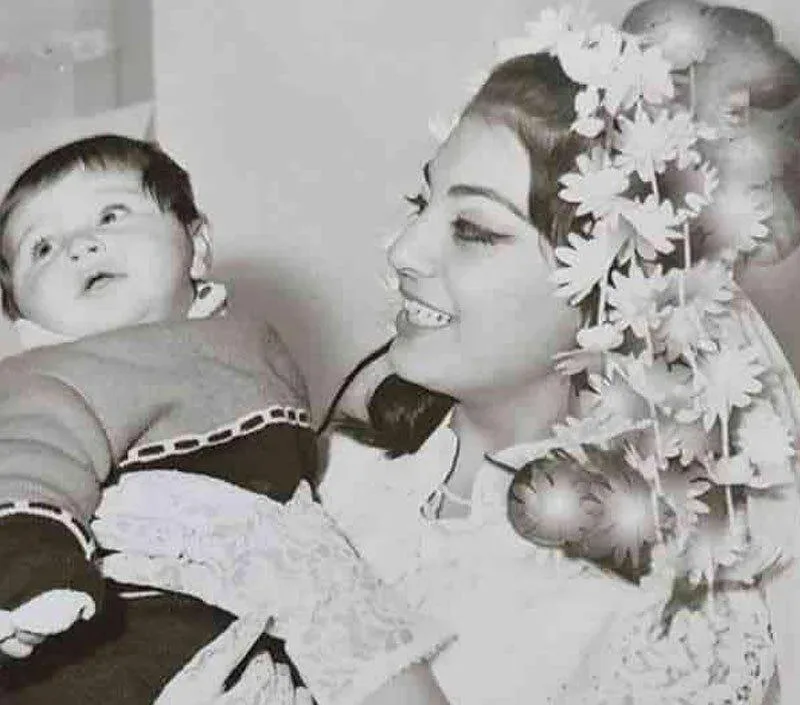 عکس عروسی زهره حمیدی و همسرش