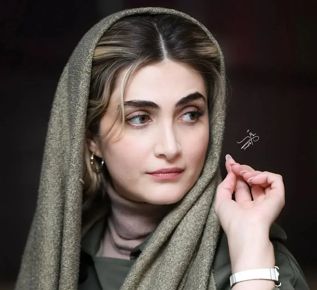 الناز ملک